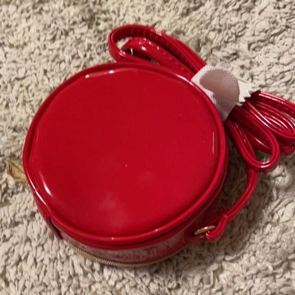 Marc Jacob’s cherry Red Circle Patent Leather Mini Crossbody Bag NEW - Picture 4 of 9